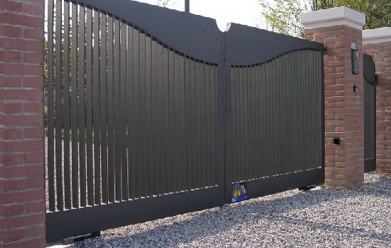 Купить новые ворота Абакан откатные в Ивантеевке по цене от 84384 руб